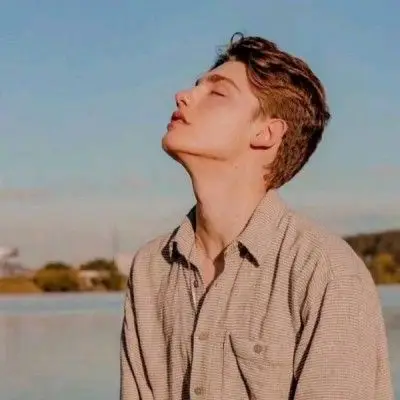 6686体育银牌作者Aubrey