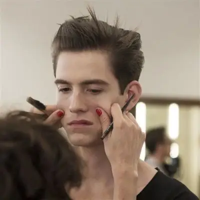 6686体育首席作者Adelaide