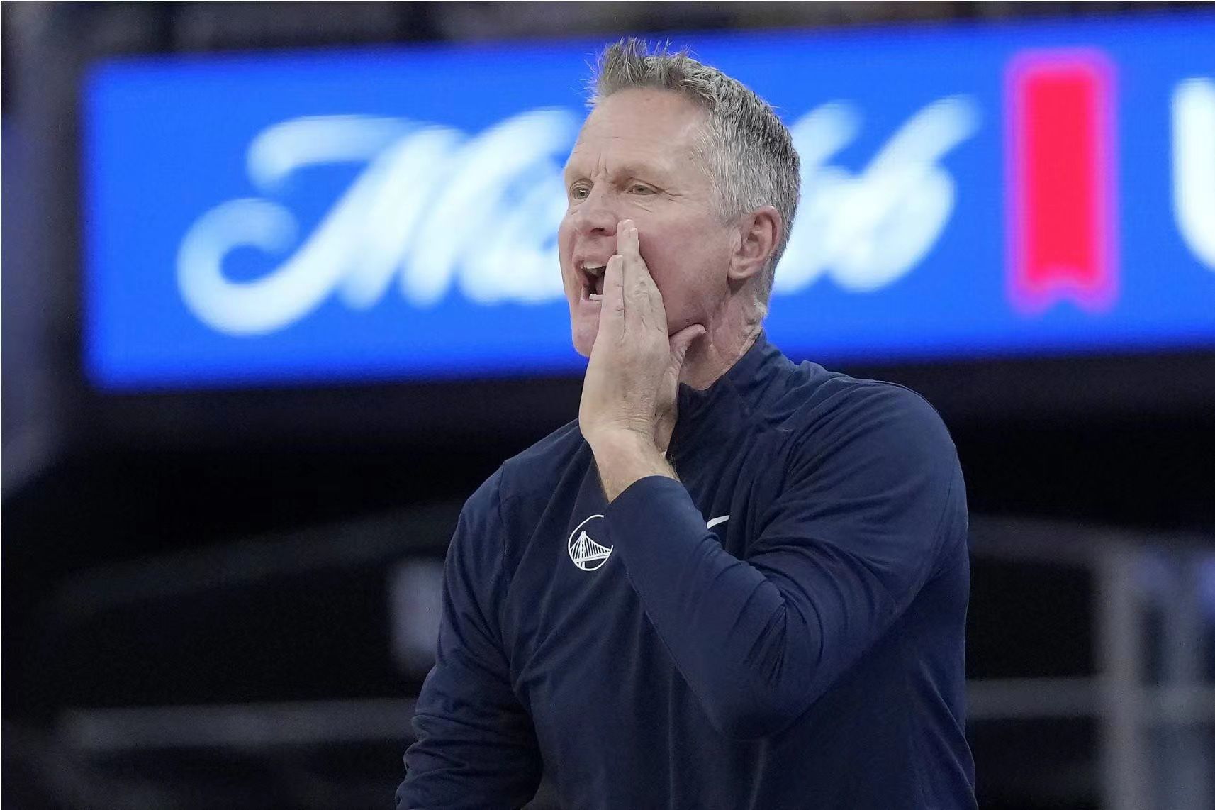 科尔：我们有能力冲击西部前四，完全不担心霍福德的竞技状态