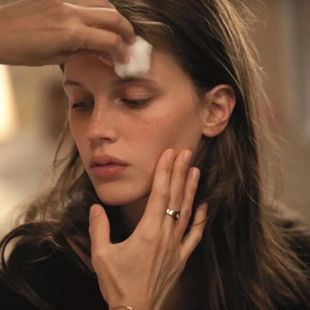 6686体育银牌作者烟寒若雨