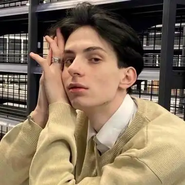 6686体育铜牌作者Helen