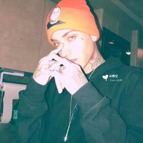 6686体育铁牌作者Megan