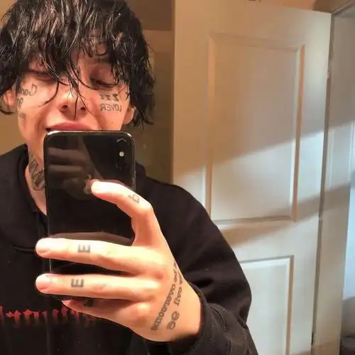 6686体育首席作者Ophelia